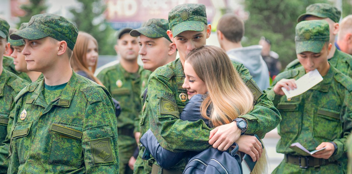 Военкомат призывает студента очной формы на военные сборы. Это законно?