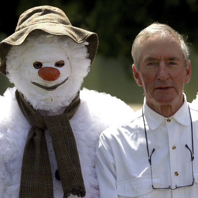 Детский иллюстратор, который не любил детей: история художника Рэймонда Бриггса