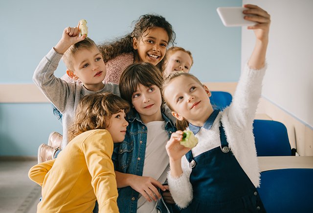 10 способов примирить смартфоны и школу: советуют учителя