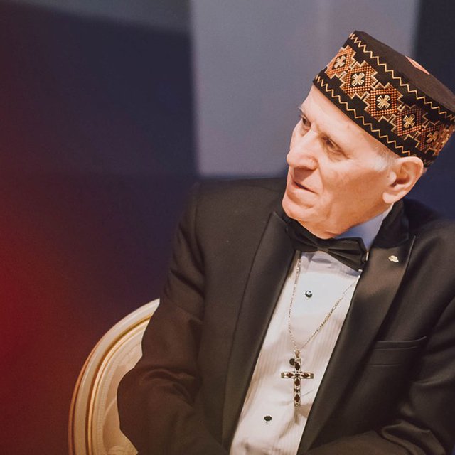 «Пятёрки искажают нравственность ребёнка». 8 советов учителям от Шалвы Амонашвили