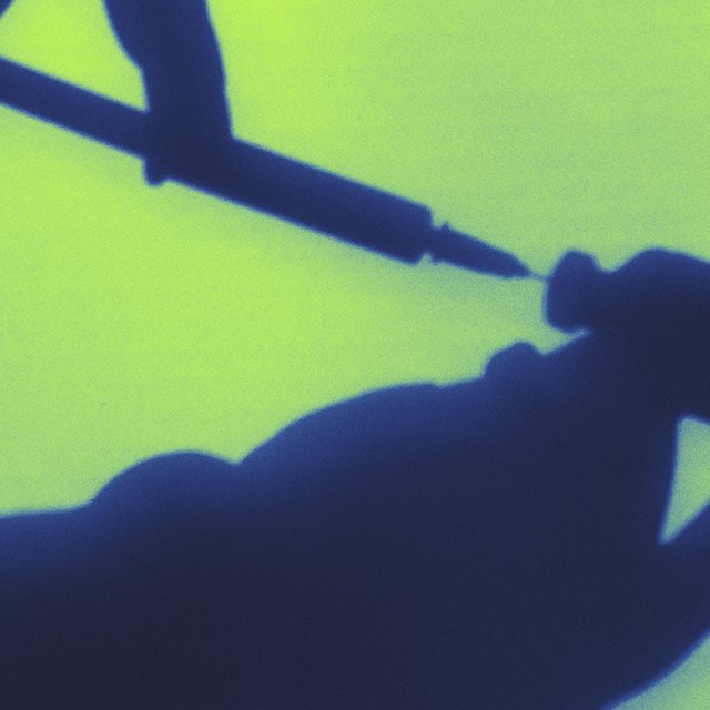 Ребенка не допускают до уроков без прививки от кори: это законно?