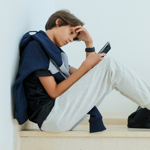 Подростки ленятся, матерятся и пишут с ошибками, а родители не могут перестать тревожиться