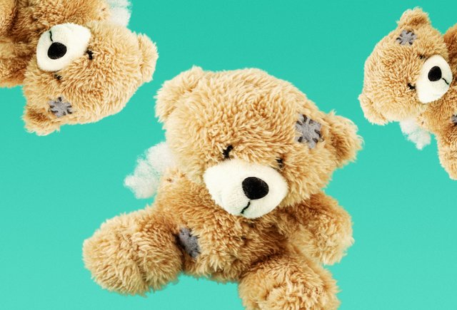 Младшая сестра постоянно портит мои вещи, а родители это игнорируют. Что мне делать? Хочу убежать из дома