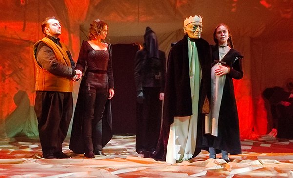 «ЛИР» — трагическая буффонада по Шекспиру