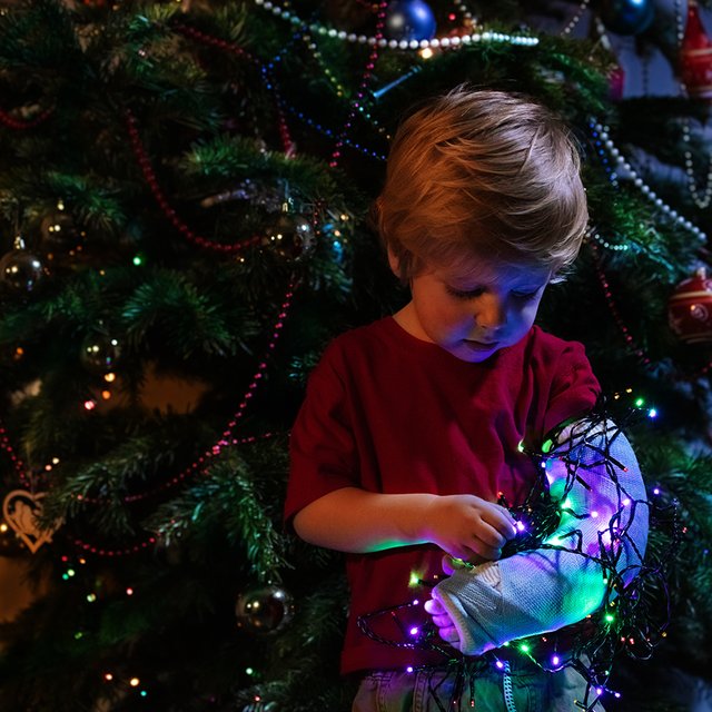 Коньки, ледянки, тюбинг. Спасатель — о безопасности на новогодних каникулах