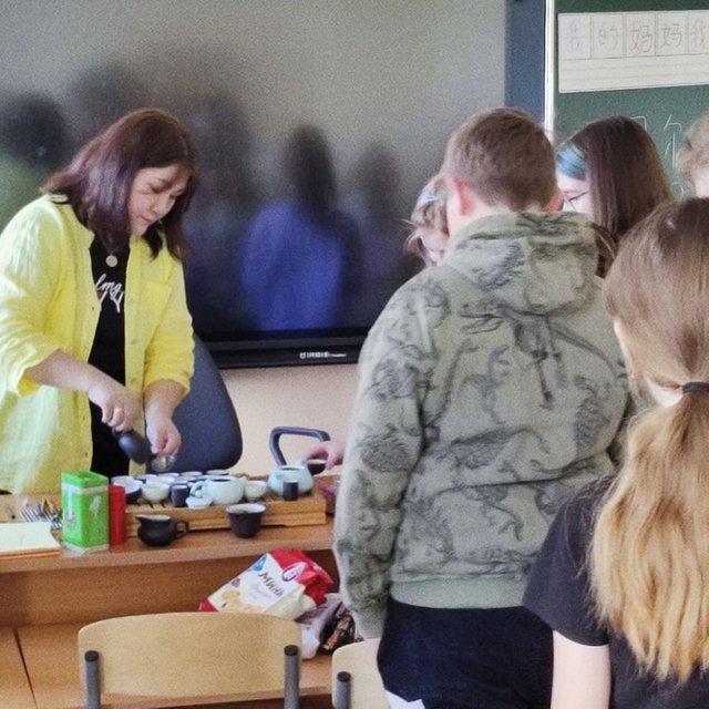 «Не понял мой вопрос и заплакал». Учительница из Китая – о работе в российской школе