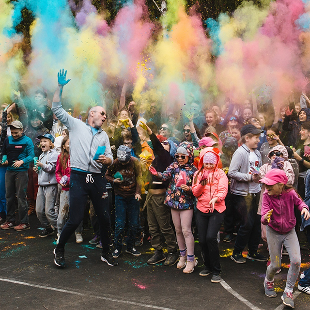 «Не мучайте вожатых»: 7 советов родителям от владельца детского лагеря