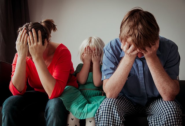 «Если ребёнок еле тянул тройки, не требуйте от него сейчас звёзд с неба». Психолог — о выгорании в самоизоляции