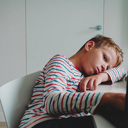 7 причин, почему ребёнок не хочет идти в школу. И что с этим делать