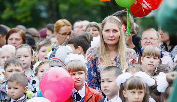 Что значит школьная линейка. Смотреть фото Что значит школьная линейка. Смотреть картинку Что значит школьная линейка. Картинка про Что значит школьная линейка. Фото Что значит школьная линейка