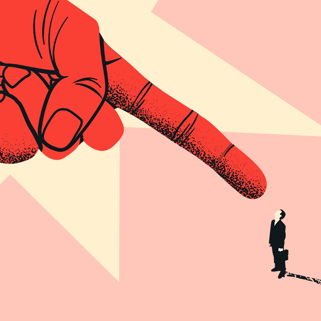 Администрация школы просит учителя уволиться по собственному желанию: как защитить свои права?