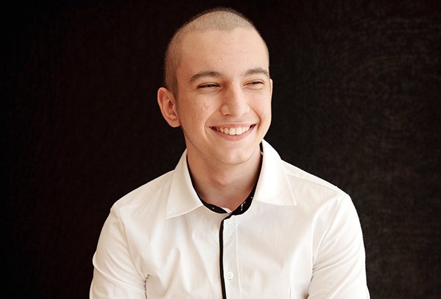 «Мой выпускной пройдёт в больнице». У Джамала рак, но он сдал ЕГЭ и хочет поступить в мед