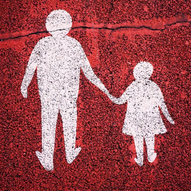 Развожусь с мужем. Как наладить общение детей с отцом и защитить их интересы?