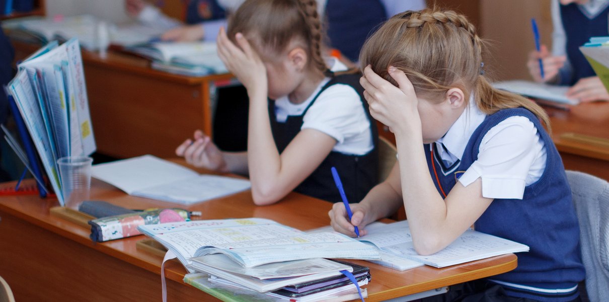 Учитель занижает среднюю оценку за экзамен. Это законно?