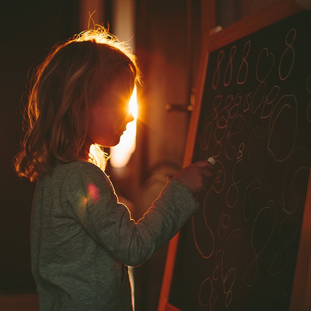 «По сути, вся страна занимается семейным обучением»: как живут люди, которые сами выбрали домашнее образование