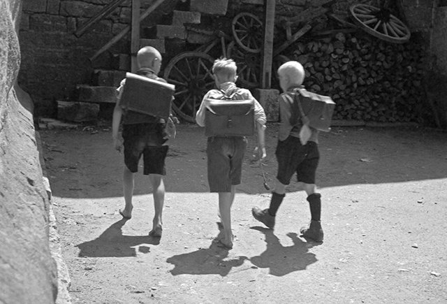 Имеют ли право ставить двойки за пропуск?