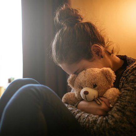 За что взрослые дети обижаются на родителей и почему невозможно «приучить» к рукам