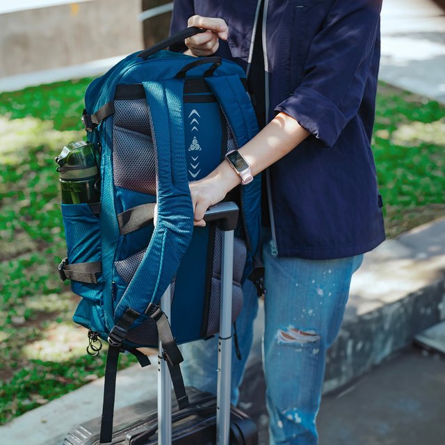 Вуз обещал дать общежитие студенту-платнику, но не сделал этого: можно ли расторгнуть контракт на обучение