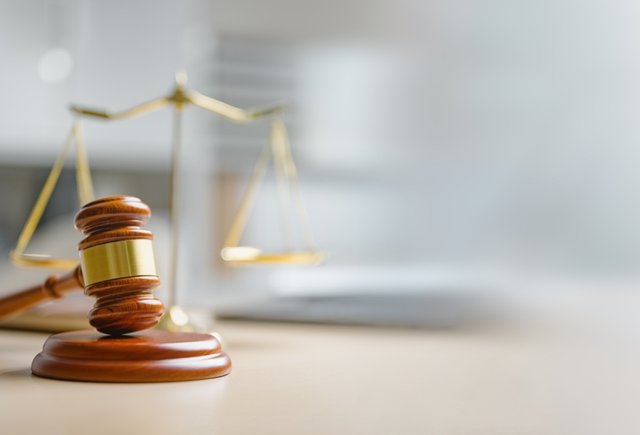 Обложка Суд в Татарстане признал незаконным отчисление студентки, якобы использовавшей ИИ в написании диплома, и взыскал с вуза штраф