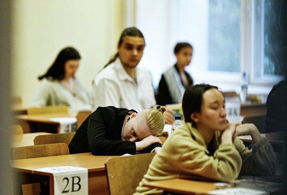 «ЕГЭ по русскому будет особенно стрессовым». Педагог — о сложностях с сочинением в этом году