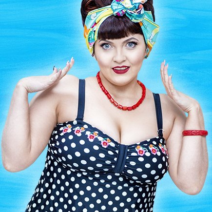 Учителя публикуют свои фотографии в купальниках. Что об этом думают директора школ?