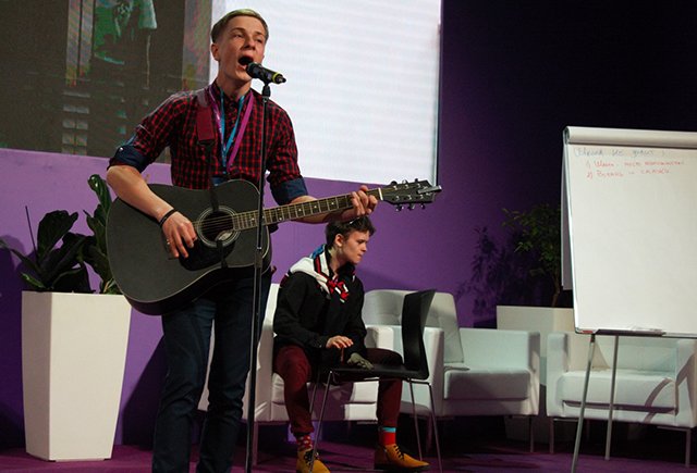 «Я подумал: Дмитрий Донской — крутой мужик. Почему бы не записать о нём песню?»