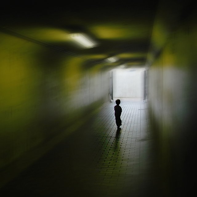 "Если уйдёшь, можешь не возвращаться". Почему дети убегают из семей - даже благополучной