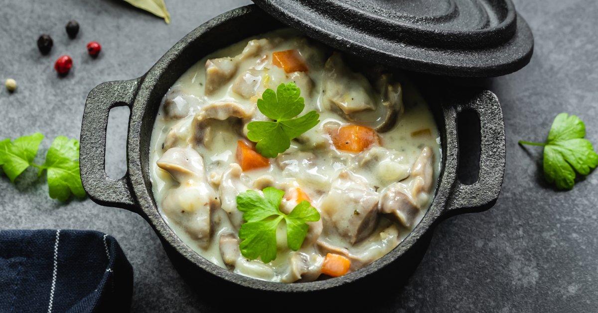 Печень в сметане как в детском саду. Рецепт по технологической карте