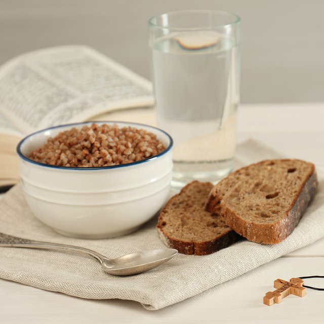 Можно ли подростку поститься и обязательно ли делать это каждый день