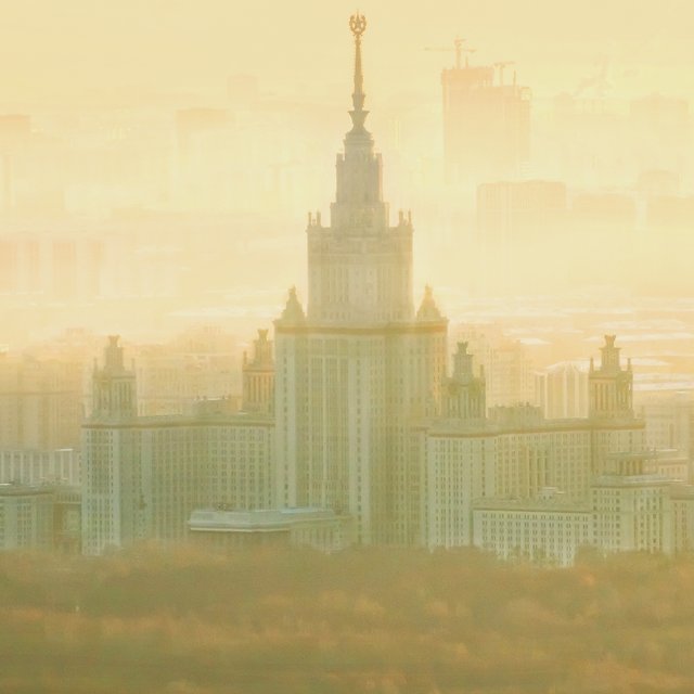 Дочь хочет учиться в Москве, но денег на это нет: как быть?