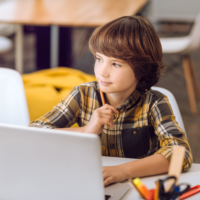 7 школьников-блогеров — об учёбе и проблемах в образовании (и не только)