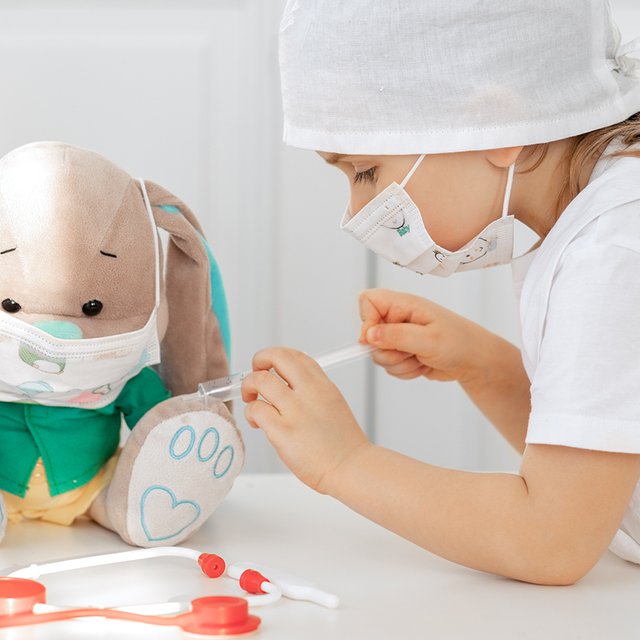 Что происходит в российских медколледжах и испанских детсадах