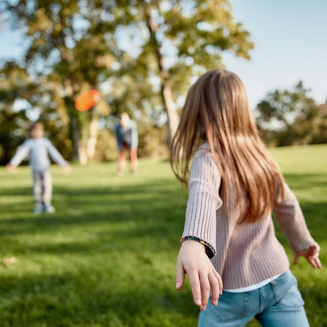 7 популярных уличных игр с детьми и откуда они появились