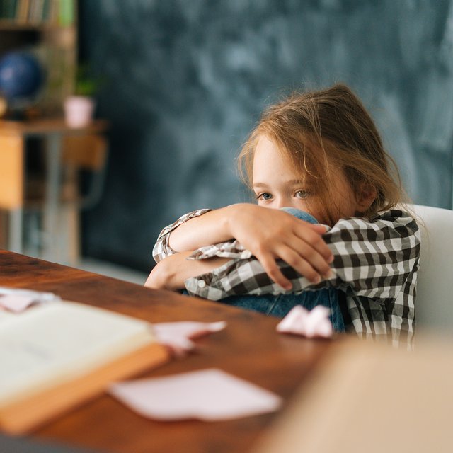 Интроверт в классе: как помочь ему раскрыться. Советы учительницы, которая сама была таким ребёнком