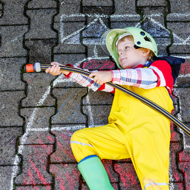 8 способов подтолкнуть ребёнка к профессии, которая ему подойдёт