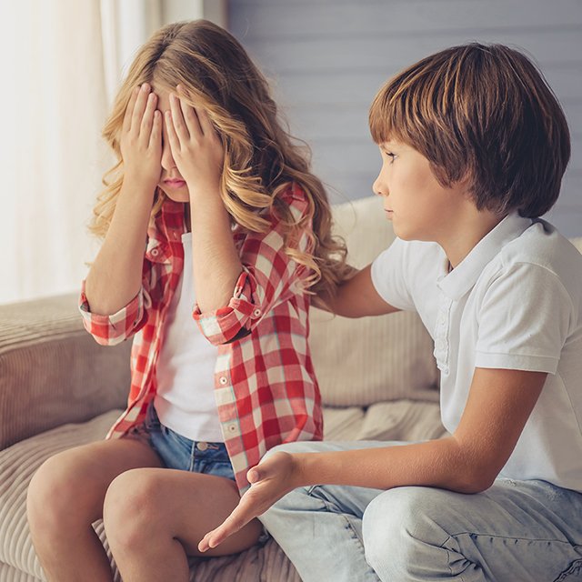 Почему ребёнок всё время извиняется?