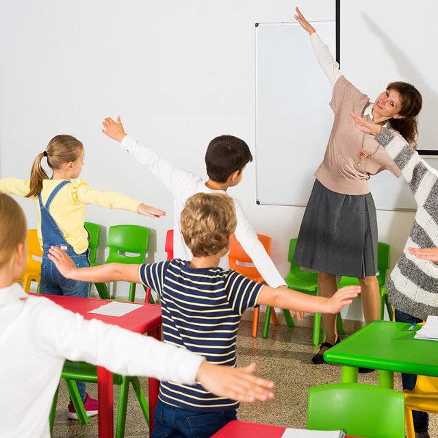 Может ли школа проводить внеурочные занятия на переменах