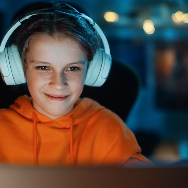 Инструкция: как выбрать ноутбук для школьника и не переплатить