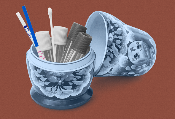 Матрешка, внутри которой тест на беременность