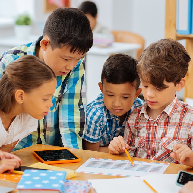 Как организовать групповую работу в классе и не поссорить детей: советы учителю