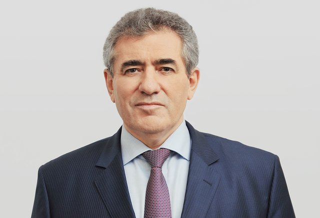 «Мы получили большие солидные школы». 10 лет Исаака Калины