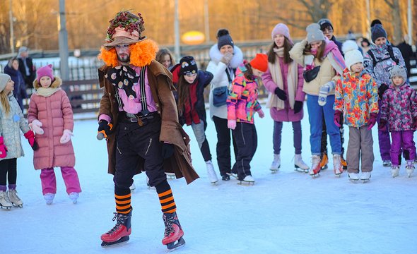Каток «Серебряный лед» в Измайловском парке