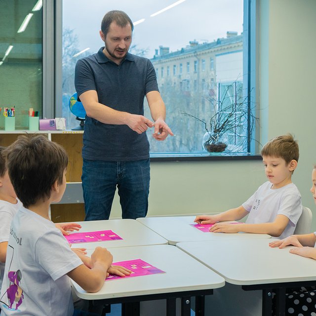 «Можно заработать столько, сколько хочешь». Учителя — о правде и мифах вокруг своей профессии