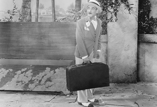 Учитель в отпуске, но его хотят заставить работать во время ЕГЭ. Законно ли это?