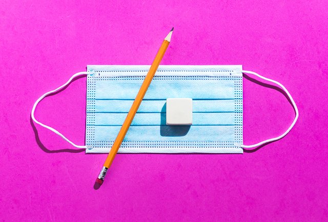 Маски-шоу 2020-го. Кто в школе должен носить маски, а кто может ходить с открытым лицом