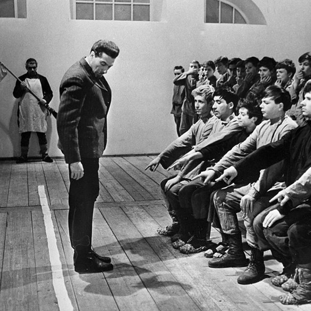 От «Республики ШКИД» до «Зойки и Пакетика». Какой была советская школа в детских книгах