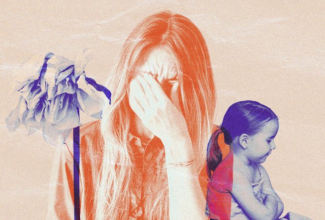 Сын и дочь упрекают меня, что в детстве я мало их любила. Как объяснить, что тогда я была просто очень уставшей мамой?
