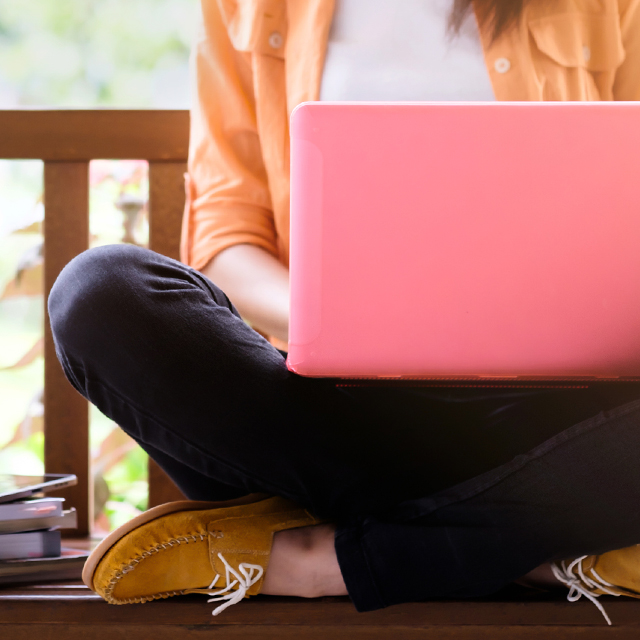 Кто и зачем сегодня учится в онлайн-школах