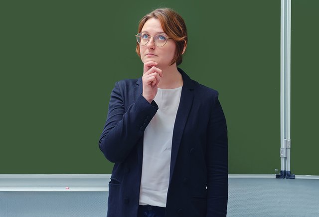 10 вопросов о правах учителей: оклад меньше МРОТ, отпуск, сверхурочные и другое