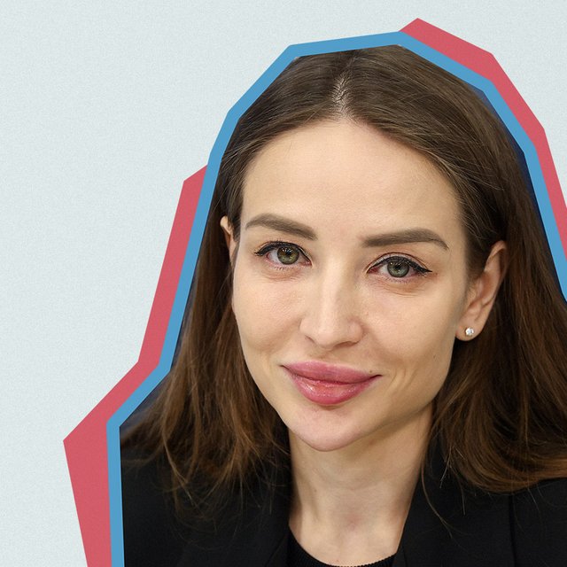 Кто такая Ксения Мосунова – соавтор нового учебника по «Семьеведению», который уже назвали «инфоцыганским»